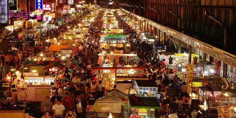 Explore My Tho night market - Food and entertainment paradise